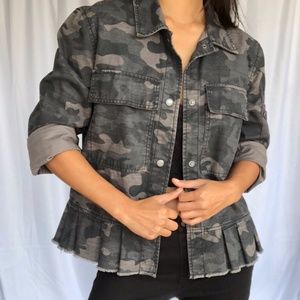 Gap Jacket Military Print with denim like fabric